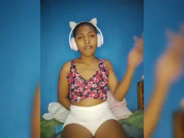 Annais19  live sex cam