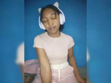 Annais19  live sex cam