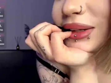 CharissaKeogan  live sex cam