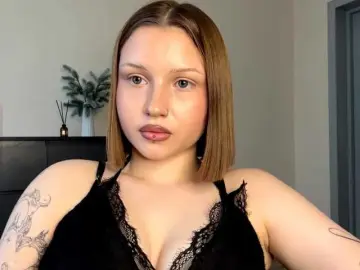 CharissaKeogan  live sex cam