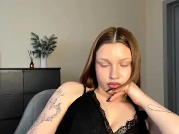 CharissaKeogan  live sex cam