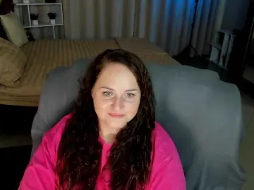 Chorna-Rouse  live sex cam