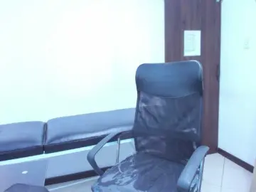 LeilaSmith  live sex cam