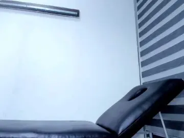 LeilaSmith  live sex cam