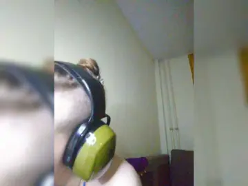 MagrettaXX  live sex cam
