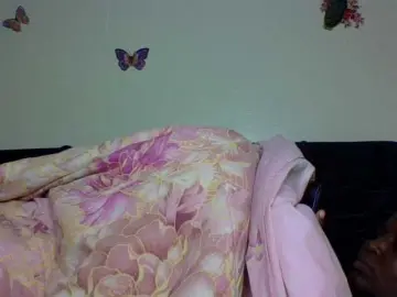 Roshan25  live sex cam