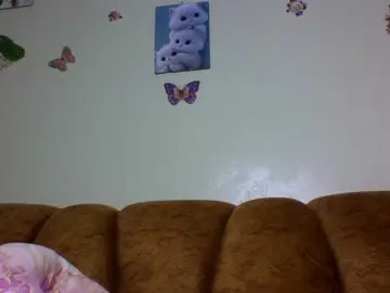 Roshan25  live sex cam
