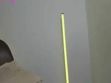 SaraMashmeloo  live sex cam