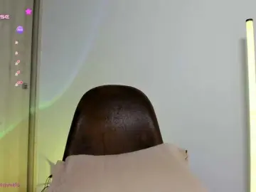 SaraMashmeloo  live sex cam