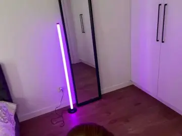 Gingerfoxi  live sex cam