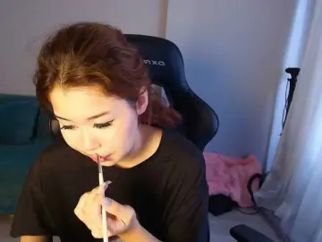 Kimyjina  live sex cam