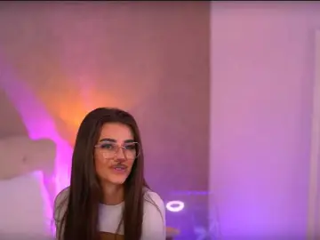 AlessiaHart  live sex cam