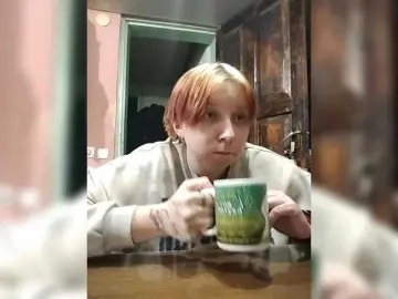 Anna-sexs2  live sex cam