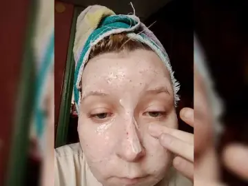 Anna-sexs2  live sex cam