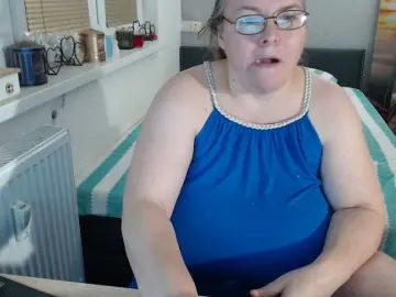 Bessy123  live sex cam