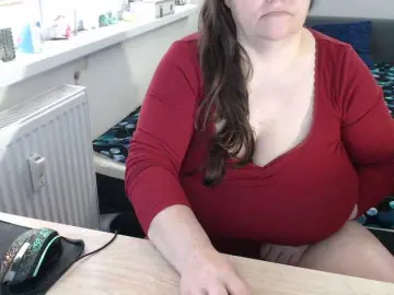 Bessy123  live sex cam