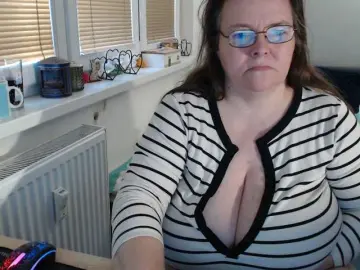 Bessy123  live sex cam