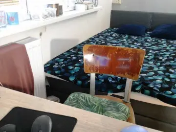Bessy123  live sex cam