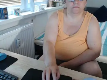 Bessy123  live sex cam