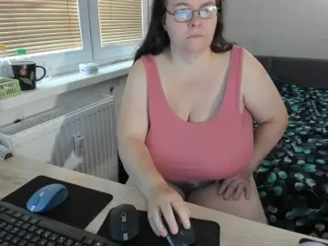 Bessy123  live sex cam
