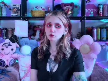 Devil-Baby  live sex cam