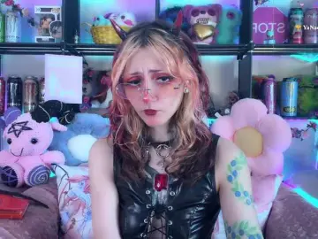 Devil-Baby  live sex cam