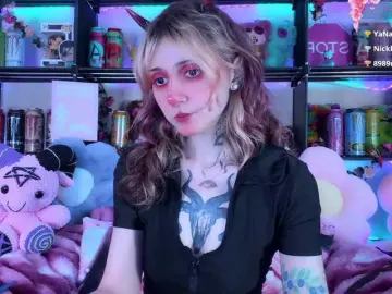 Devil-Baby  live sex cam
