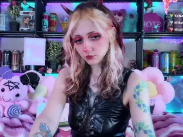 Devil-Baby  live sex cam