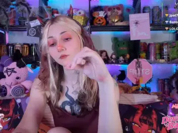 Devil-Baby  live sex cam