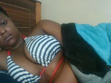 Hunnybloom  live sex cam