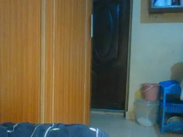 Hunnybloom  live sex cam