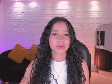 SophieHouston  live sex cam