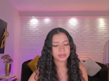 SophieHouston  live sex cam