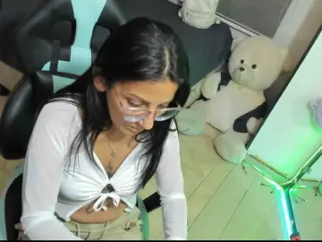 Alma-blue  live sex cam
