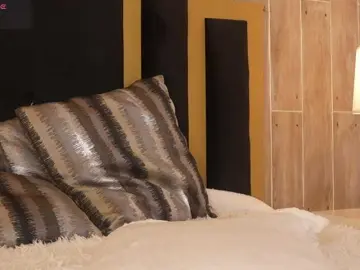 Laurencarter1  live sex cam