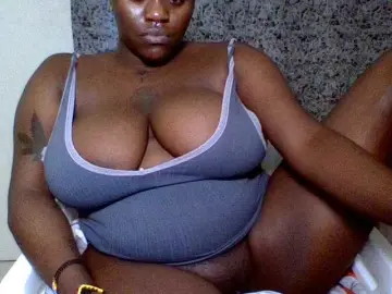 Afrobooty  live sex cam