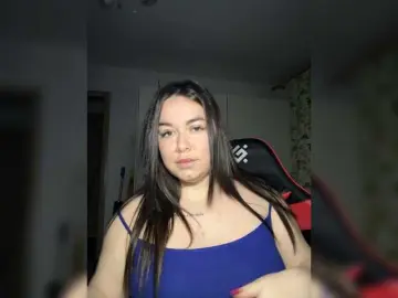 Cassandra07  live sex cam