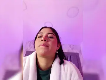 NickyCole  live sex cam