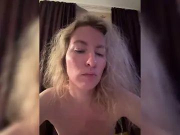 Rinaaamur  live sex cam