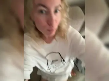 Rinaaamur  live sex cam