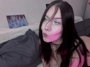 Cybershawty  live sex cam