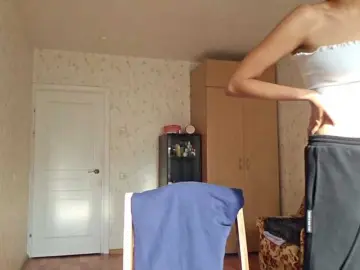 IvanaGildea  live sex cam