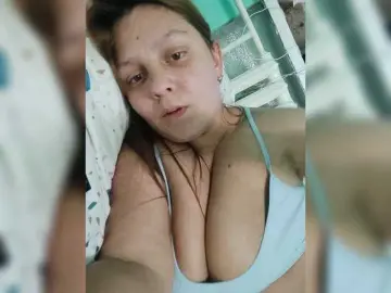 ZekinderW  live sex cam