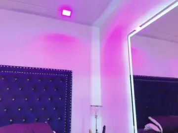 Zury-valucci  live sex cam