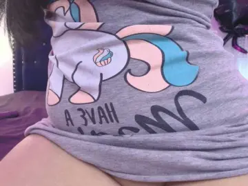 Zury-valucci  live sex cam
