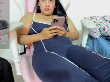 Dannascott26  live sex cam