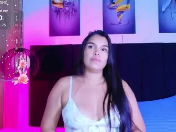 Yourlovelyfantasy  live sex cam