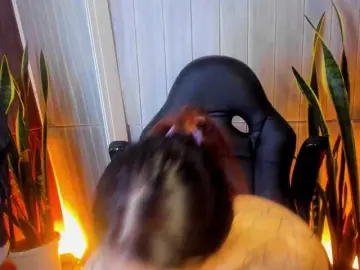 Adelaindiamond  live sex cam