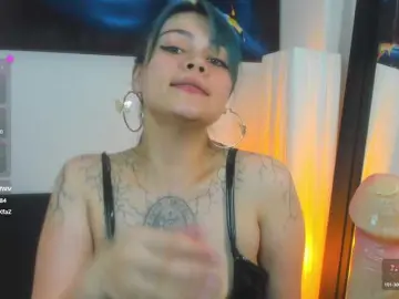 Adelaindiamond  live sex cam
