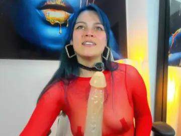Adelaindiamond  live sex cam